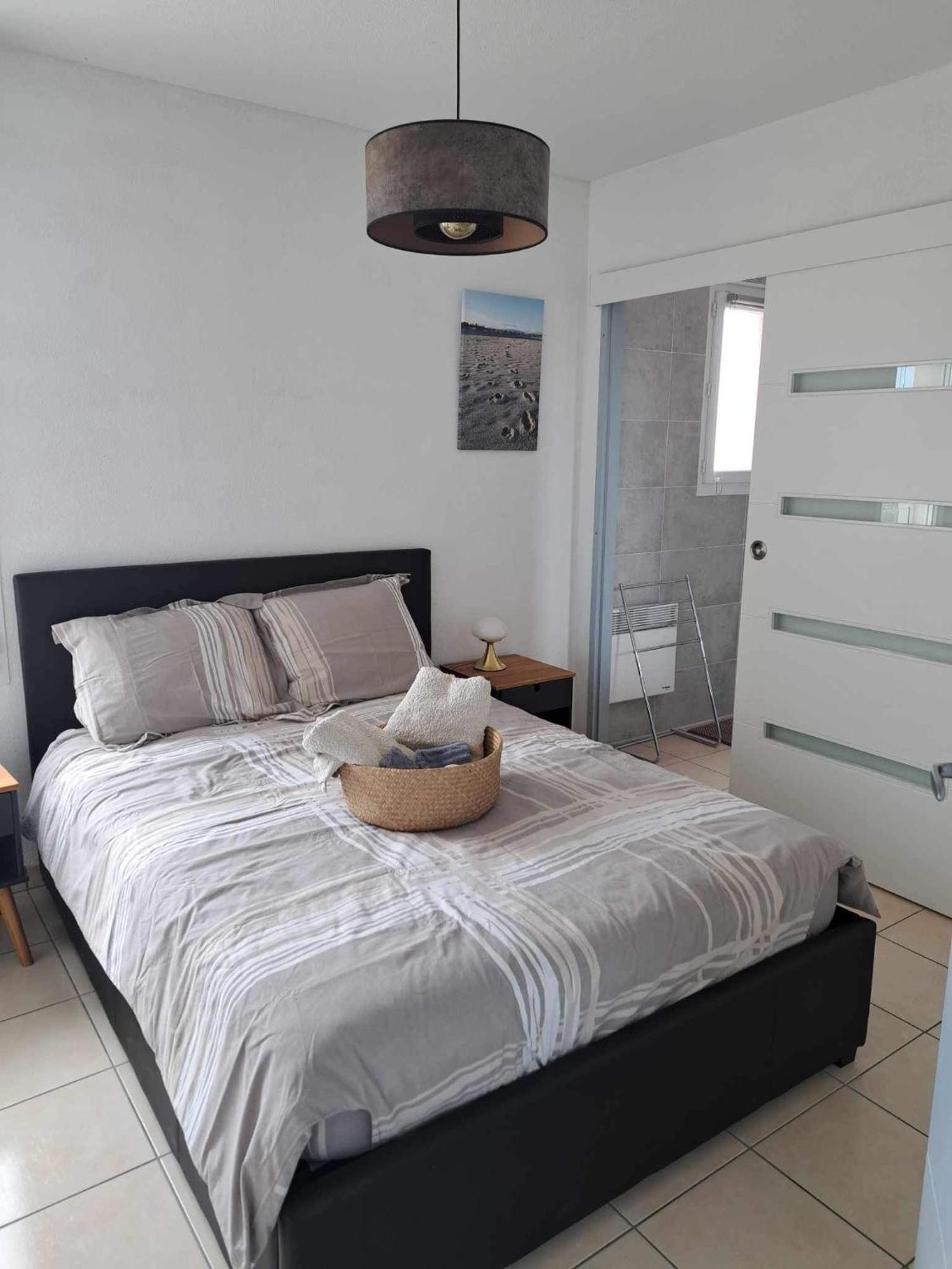 Logement Entier, Calme, Hyper Equipe Saint-Laurent-de-la-Salanque Luaran gambar